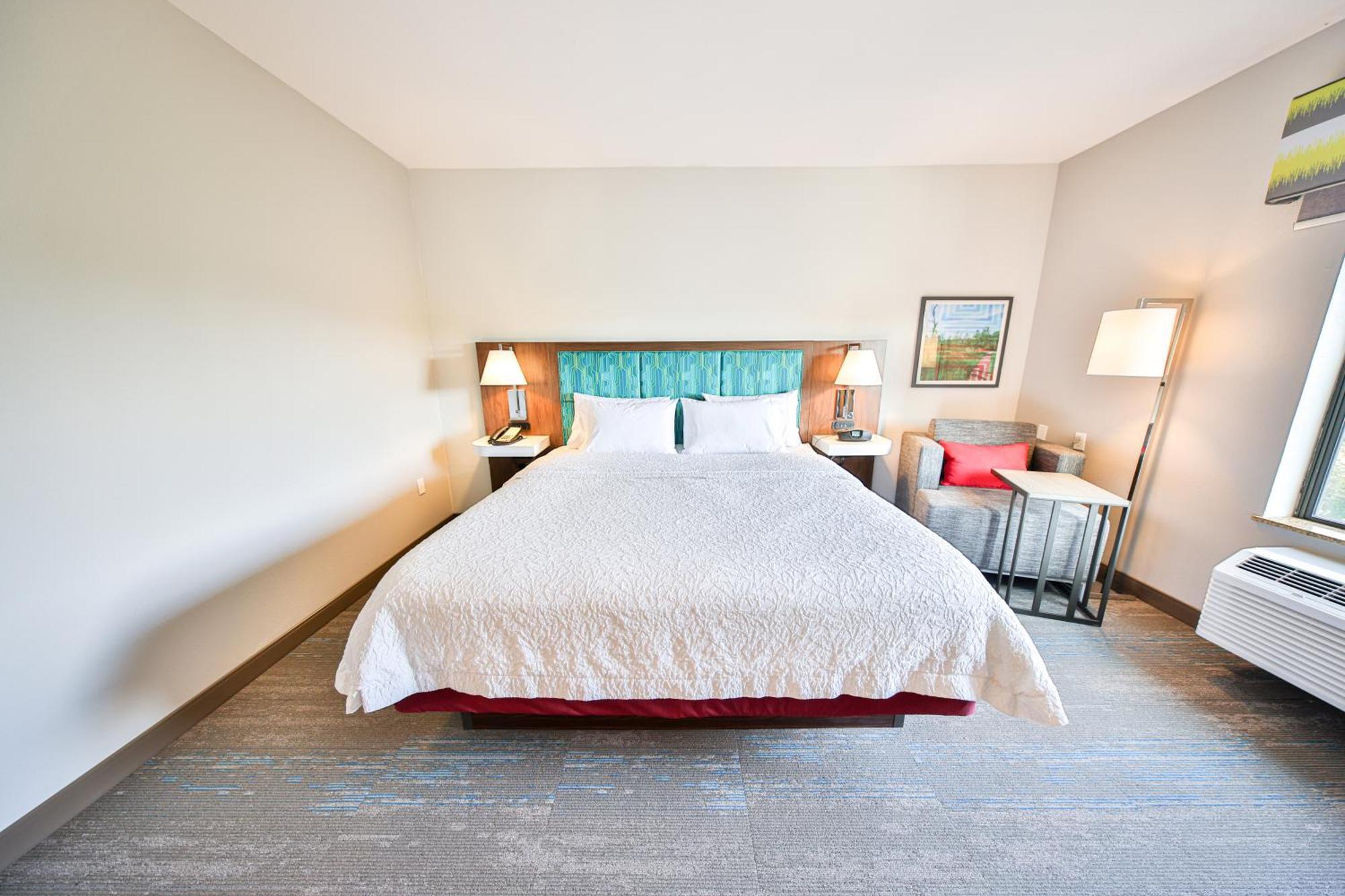 Hampton Inn & Suites By Hilton Seattle/Kent Phòng bức ảnh