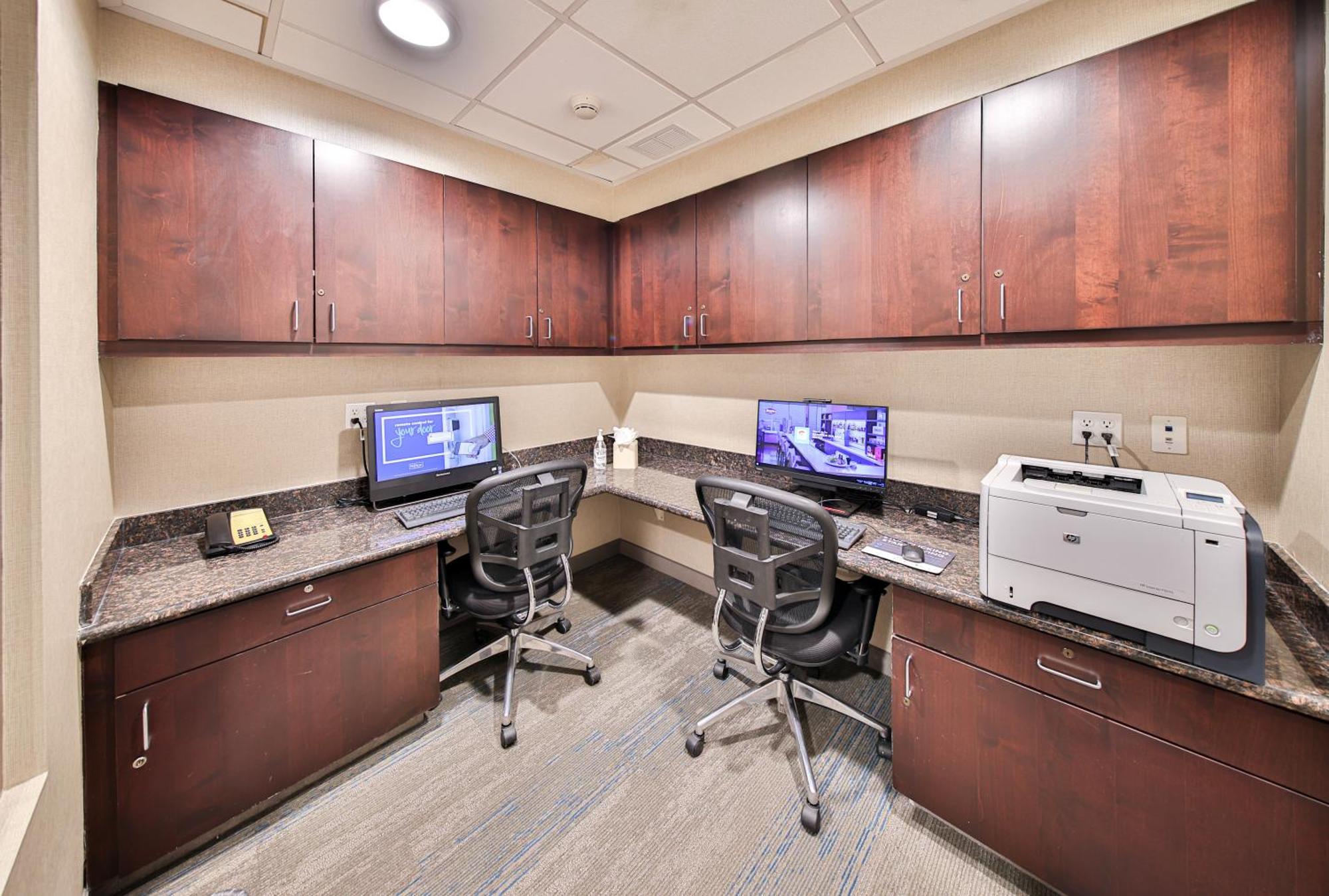 Hampton Inn & Suites By Hilton Seattle/Kent Ngoại thất bức ảnh